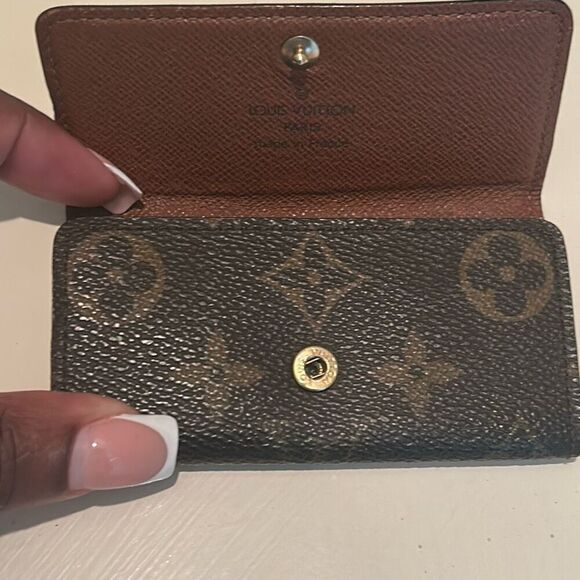 Louis Vuitton Monogram Key Holder Case Brown Coated LV Logo Print 4 Key Luxury - Picture 6 of 9